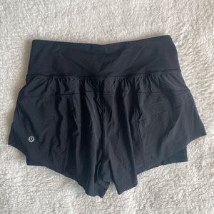 Lululemon Squad Goals Short, Black, Size 4